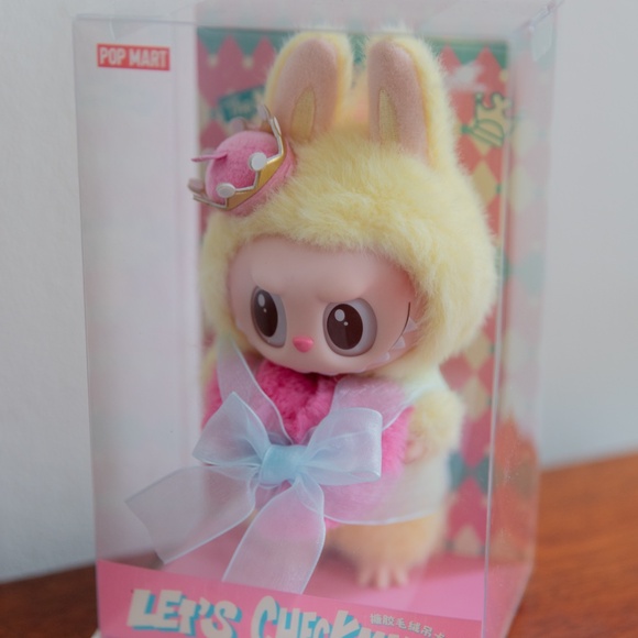Pop Mart the Monsters LABUBU Authentic Let's Checkmate Queen *SEALED* Receipt - Picture 3 of 7